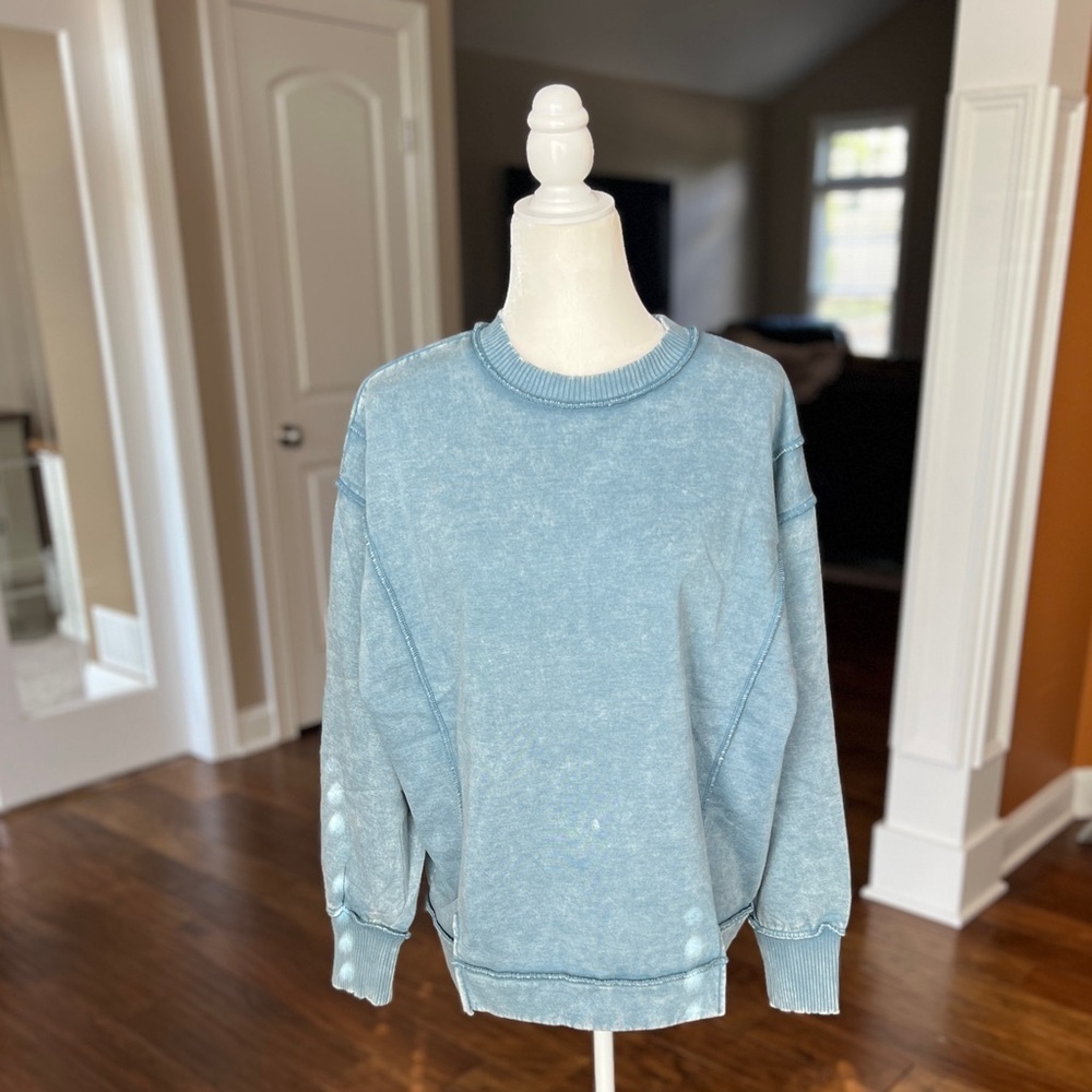 Women’s Ice Blue Sweatshirt
